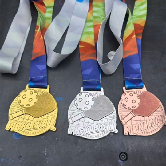 HUY CHƯƠNG TV PICKLEBALL (dây 7 màu)